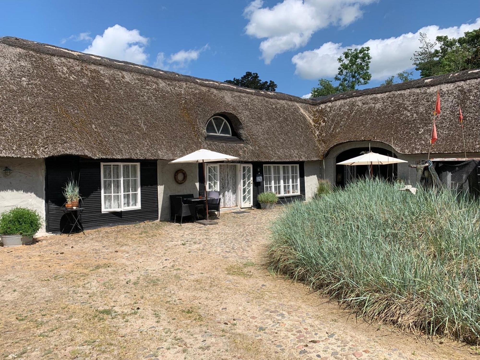 Farm61 Badehotellet I Det Midtjydske - Alder +18 Ar Tjele 외부 사진
